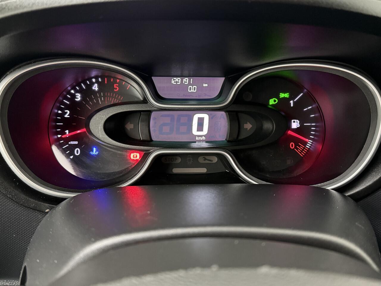 Renault TRAFIC 2.0DCi 120PK Business | Imperiaal | Navigatie | Camera | Gate Locks | 3-Persoons | Betimmering