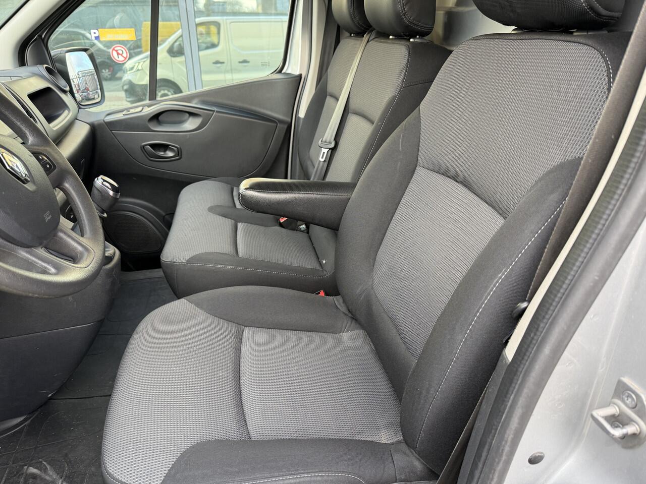 Renault TRAFIC 2.0 dCi 120 T29 L2H1 Comfort * 98.789 Km * Navi * Airco * Cruise Control *