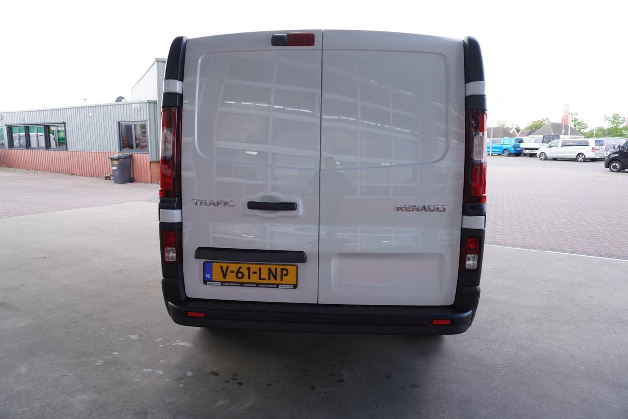 Renault TRAFIC 2.0 Blue dC1 150PK T30 L2H1 Nr. V137 | Airco | Cruise | Navi | Camera