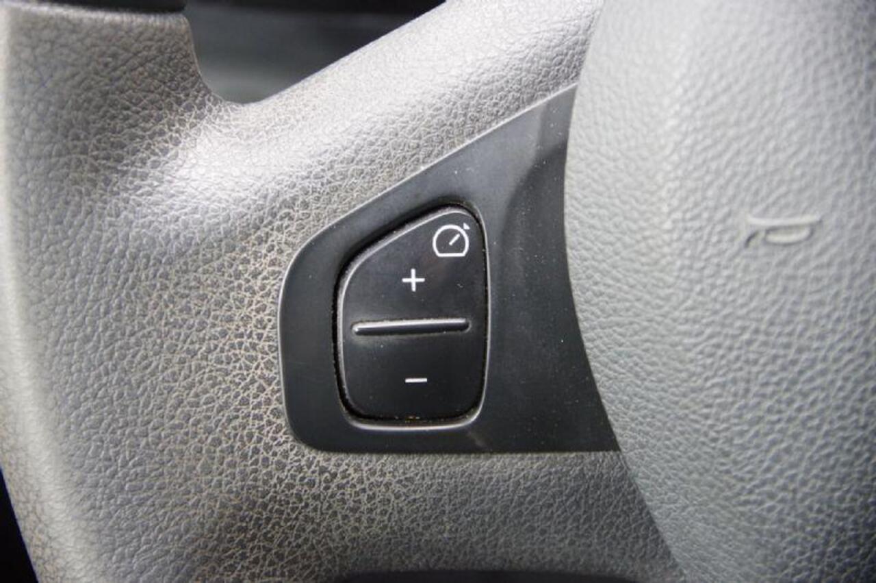 Renault TRAFIC 2.0 dCi SPORT 170PK AUT. LED, 2X SCHUIFDEUR, TREKHAAK, LEDER, CAMERA, NAVI, CRUISE, CLIMA, PARKEERSENSOREN, APPLE CARPLAY