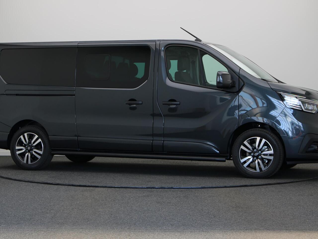 Renault TRAFIC 2.0 dCi EDC 170 T29 L2H1 Extra DC | Dubbel cabine | Anniversary | Sidebars | Zwarte logo's | Glasslook |
