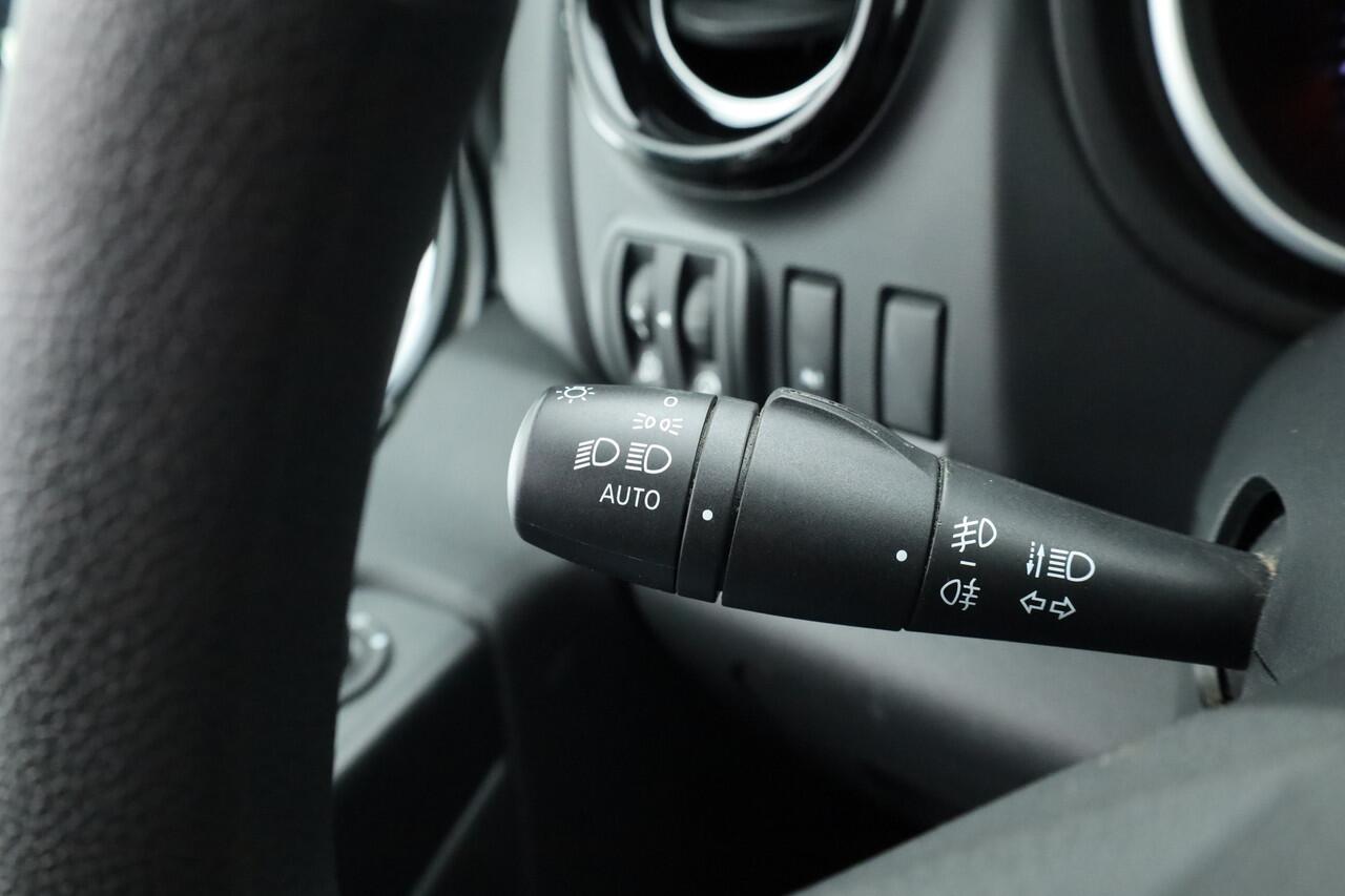 Renault TRAFIC 2.0 dCi 120pk L2H1 Business | Aut. Airco | Camera | Navi | Trekhaak