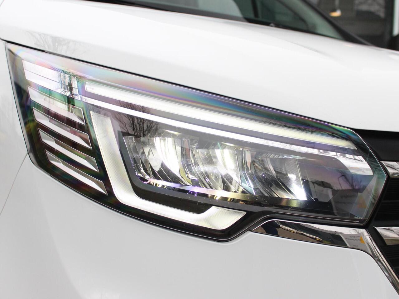 Renault TRAFIC 2.0 dCi 130 T30 L2H1 Work Edition / DEALER ONDERHOUDEN / TREKHAAK / NAVI / PARKEERSENSOREN / CLIMATE CONTROL / APPLE CARPLAY / ANDROID AUTO / REGENSENSOR