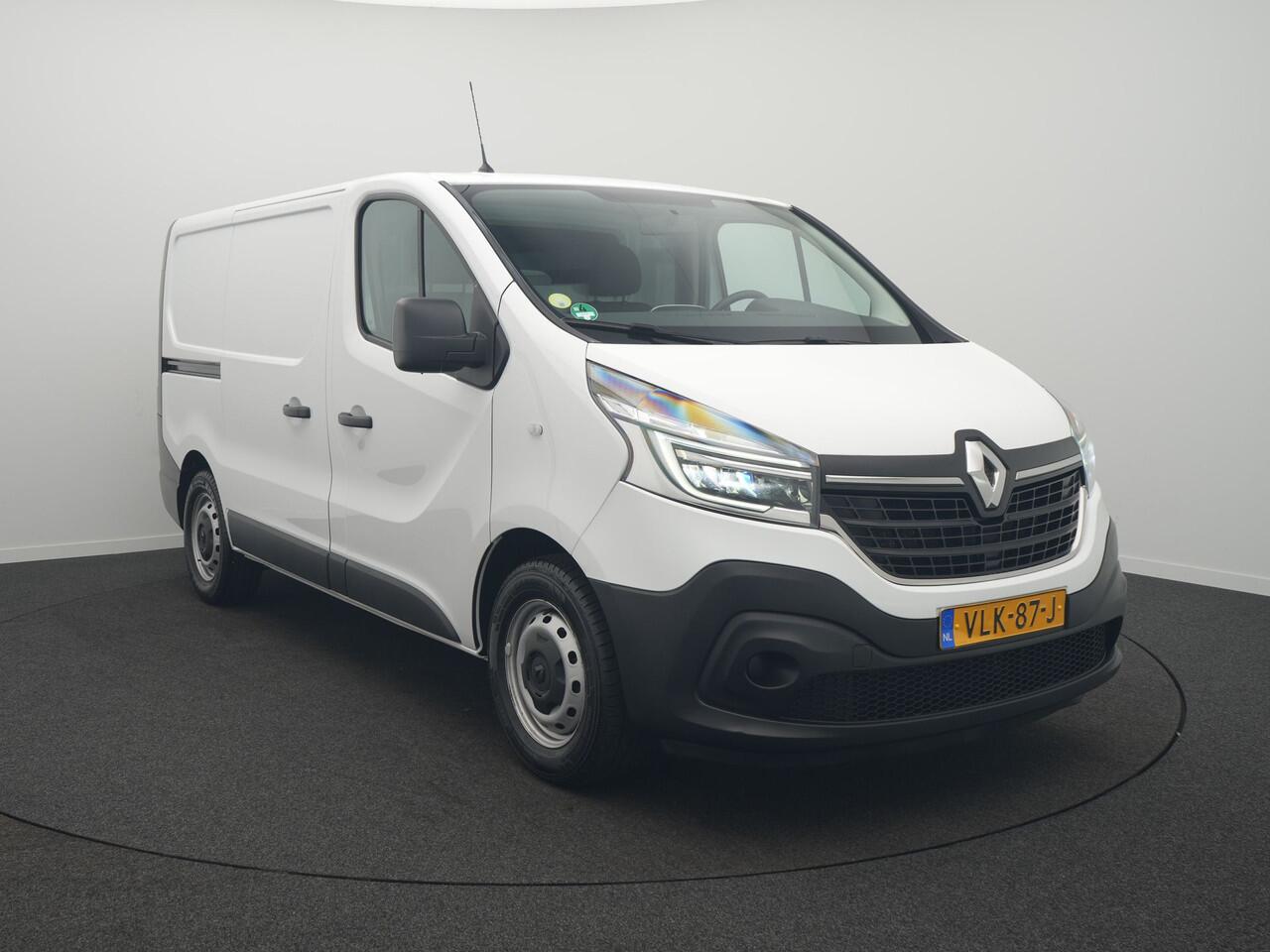 Renault TRAFIC 2.0 dCi 145 T29 L1H1 Comfort - Complete kastinrichting! - Automaat - Trekhaak - Achteruitrijcamera - Cruise Control - Startonderbreker