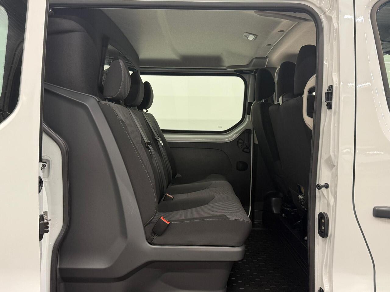 Renault TRAFIC 2.0 DCI 150PK L2H1 Dubbele Cabine Work Edition Airco Cruise Control Navi Parkeersensoren Voor & Achter Camera