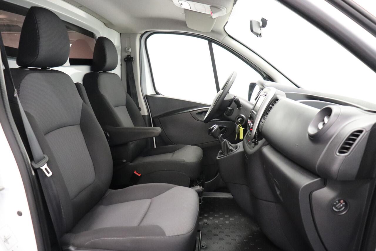 Renault TRAFIC 2.0 dCi 120PK - EURO 6 - Airco - Navi - Cruise - ¤ 11.900,- Excl.