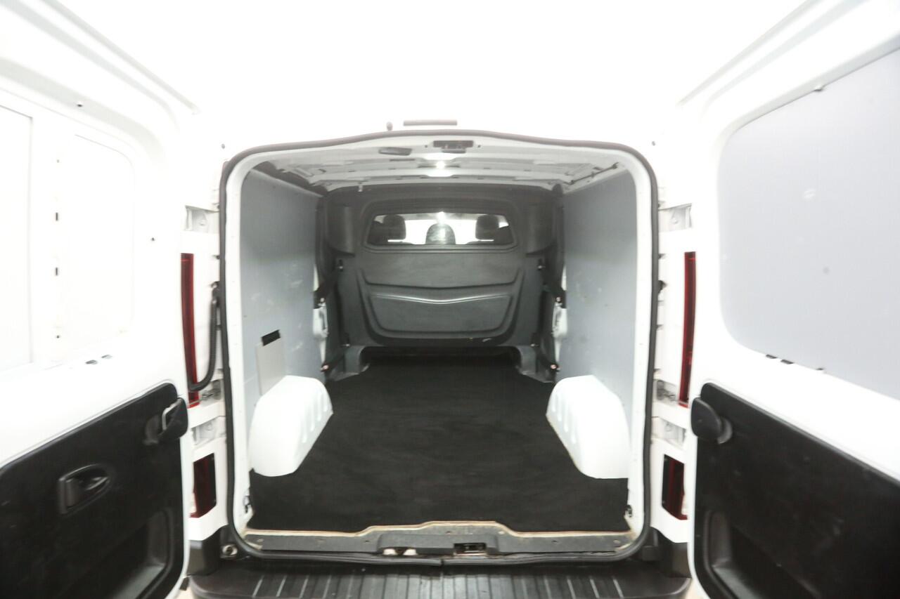 Renault TRAFIC 2.0 dCi T29 L2H1 | 146PK | Dubbele Cabine | Aut. | Airco | Camera | Cruise | Navi | Trekh. | Parkeersens.