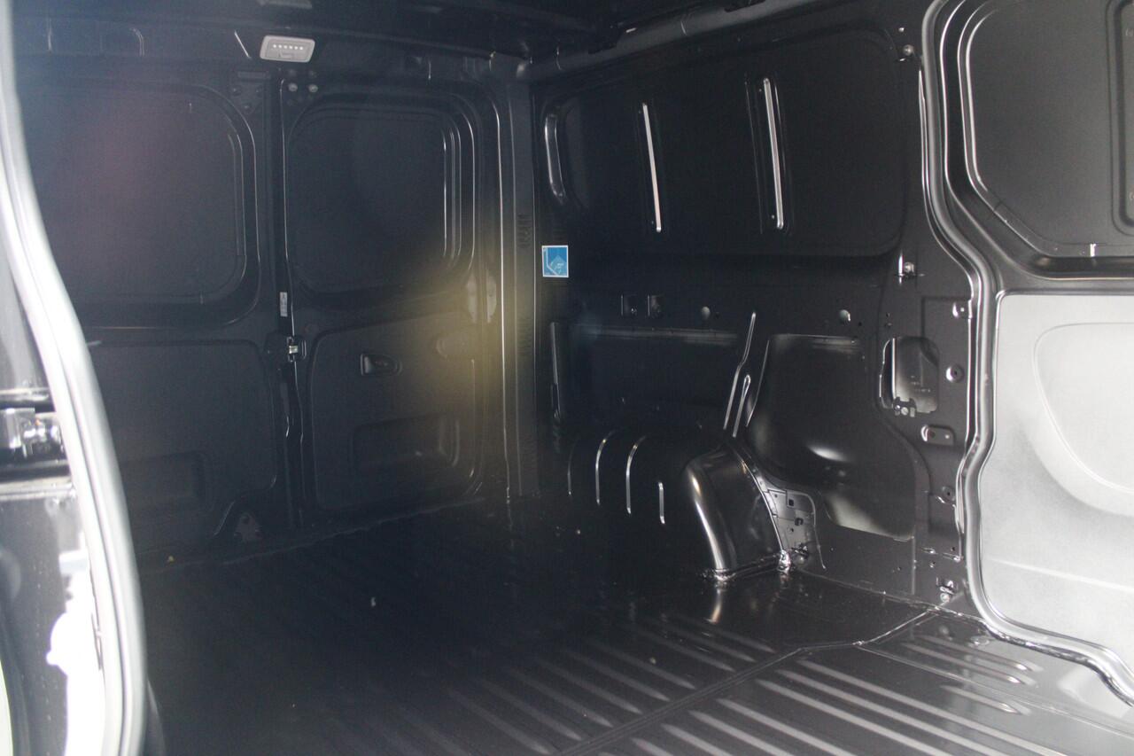 Renault TRAFIC 2.0 Blue dCi 130pk T30 L2H1 Advance - 2x Schuifdeur - Achteruitrijcamera - Carplay - Android - Allseason - Trekhaak - Rijklaar