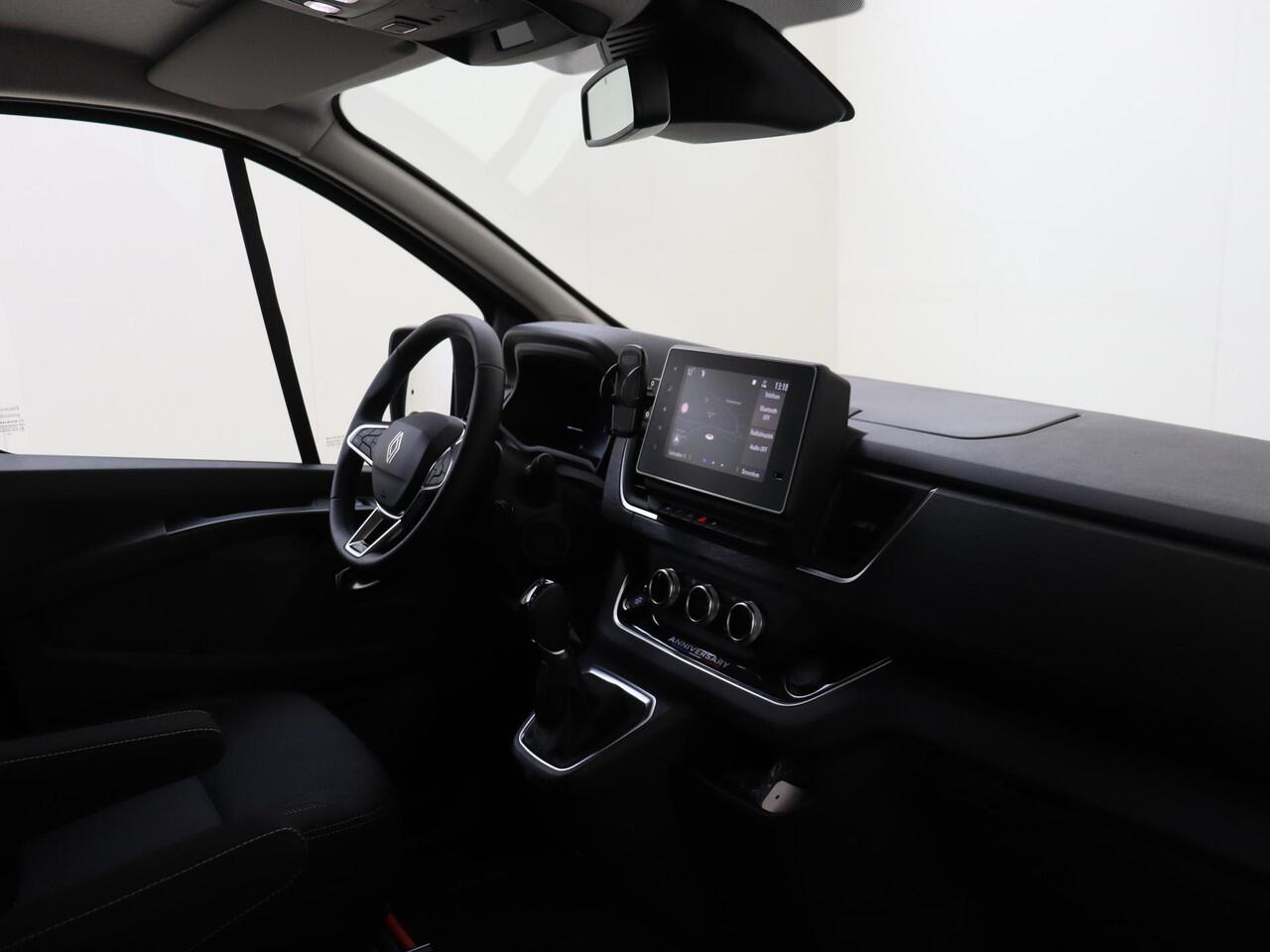 Renault TRAFIC 2.0 Blue dCi EDC 170 T29 L2H1 Extra DC Trekhaak | Navigatie | Betimmering | Achterraambeveiliging |