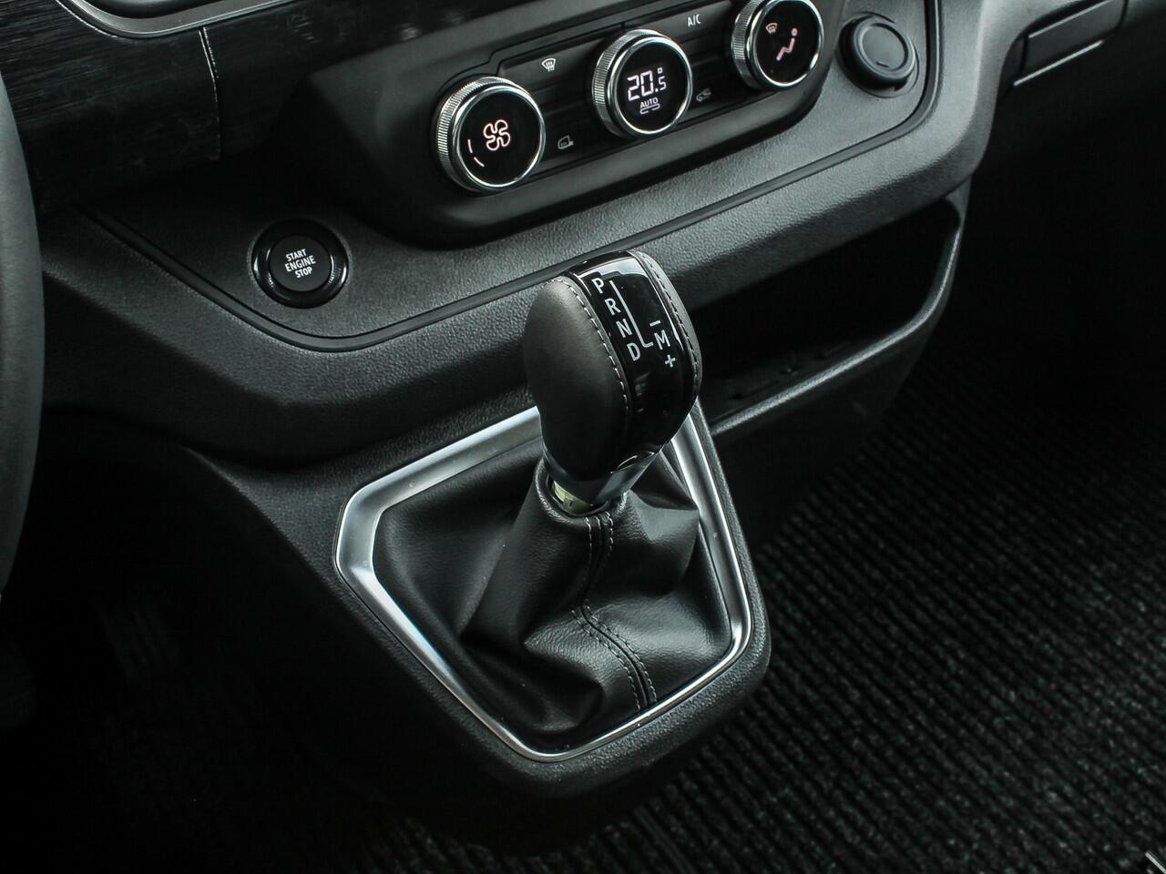 Renault TRAFIC 2.0 BluedCi 170PK Automaat Extra Bestelwagen | BPM VRIJ! | BIJRIJDERSSTOEL | LED KOPLAMPEN | KEYLESS | CAMERA | CRUISE |