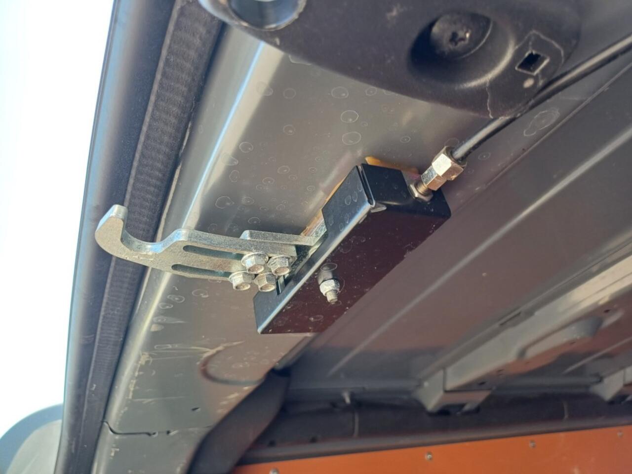 Renault TRAFIC 2.0 DCI 120 T29 L2H1 Work Edition 55DKM Carbolt Laadruimte bevei