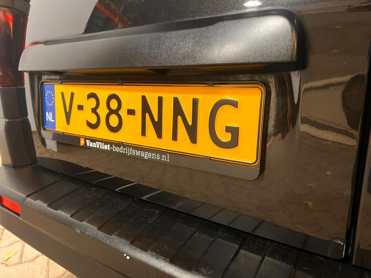 Renault TRAFIC 2.0 dCi 120 T29 L2H1 DC Luxe 6 persoonsuitvoering VVB437 BPM vrij! Benut nu nog uw voordeel!