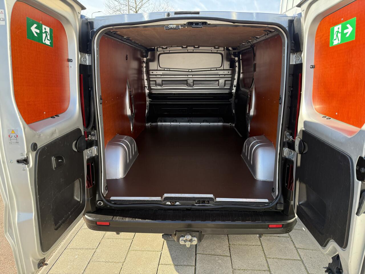 Renault TRAFIC 2.0 dCi 120 T29 L2H1 Comfort * 98.789 Km * Navi * Airco * Cruise Control *