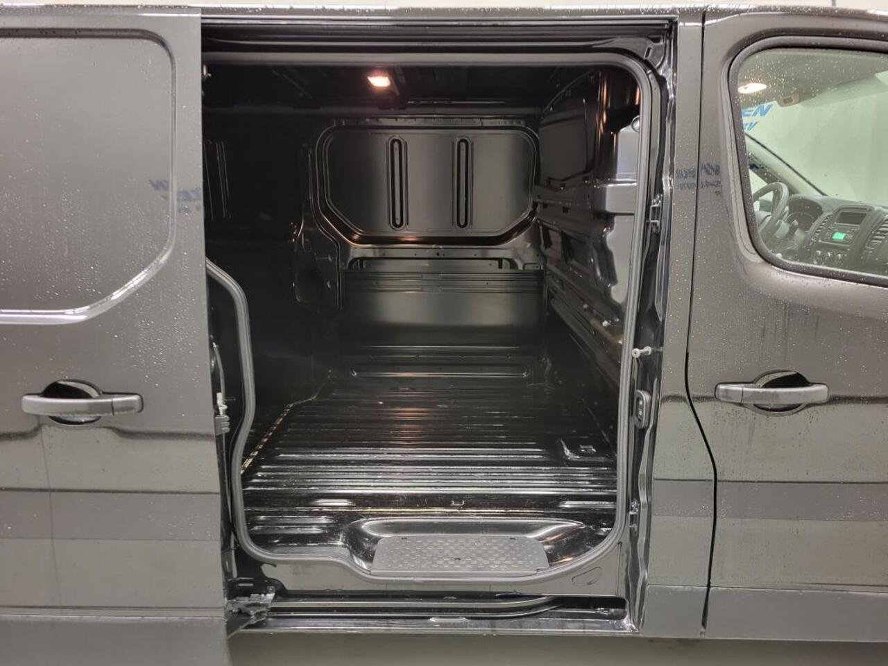 Renault TRAFIC 2.0dCi 145pk L2/H1 Euro 6!