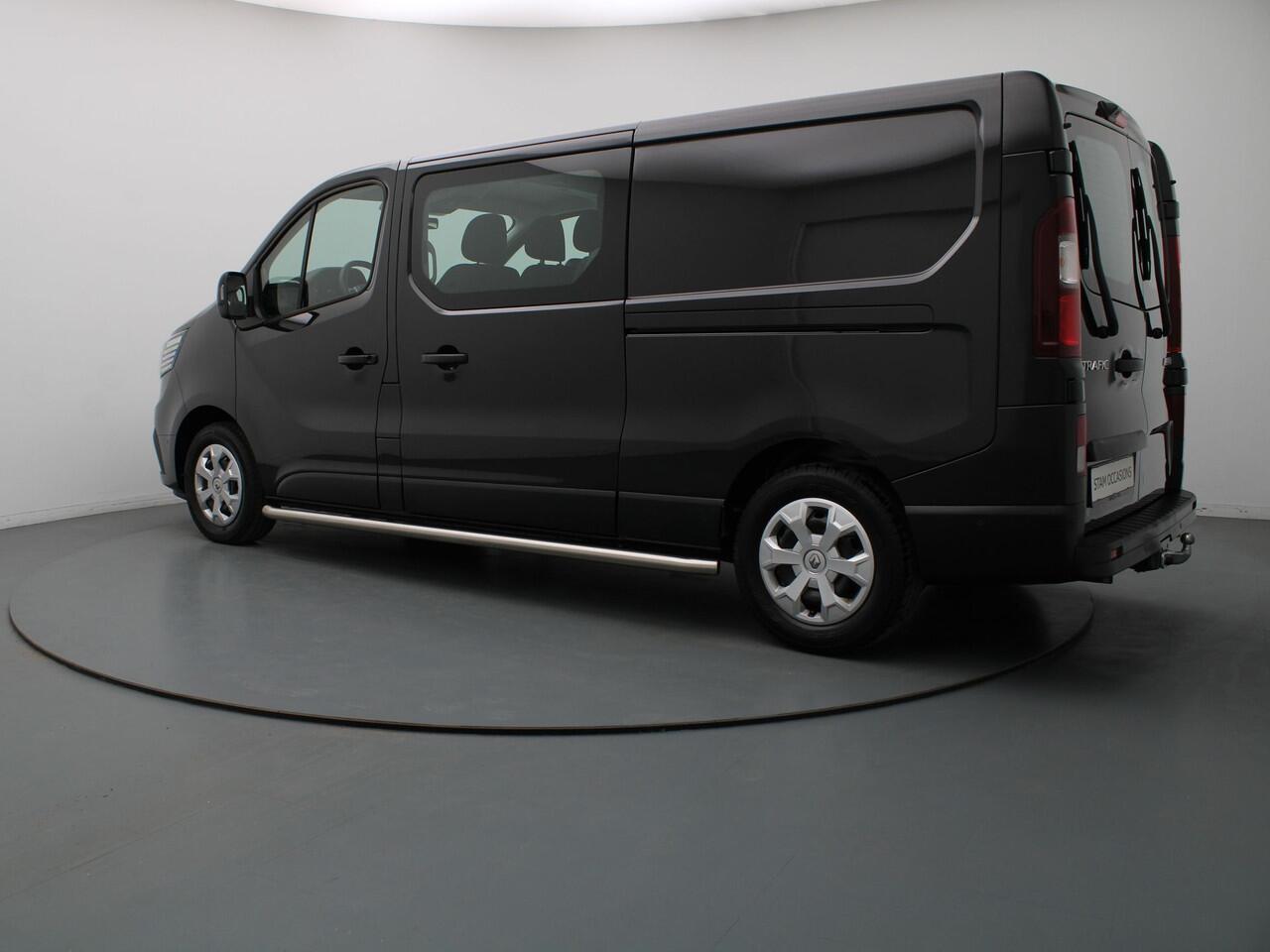 Renault TRAFIC 2.0 dCi 150pk T29 L2H1 DC Work Edition Automaat Camera | Cruise | Navi | Parkeersens. v+a | Trekhaak