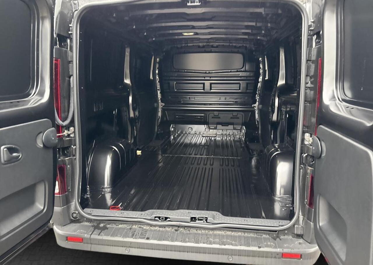 Renault TRAFIC 2.0 Blue dC1 150 EDC T30 L2H1 Advance - Zijschuifdeur links zonder ruit / EASY LINK navigatiesysteem met 8\" touchscreen en DAB+ radio en kaart Europa / Additionele parkeerhulp / Vierseizoenbanden met sneeuwvlokicoon / Reservewie