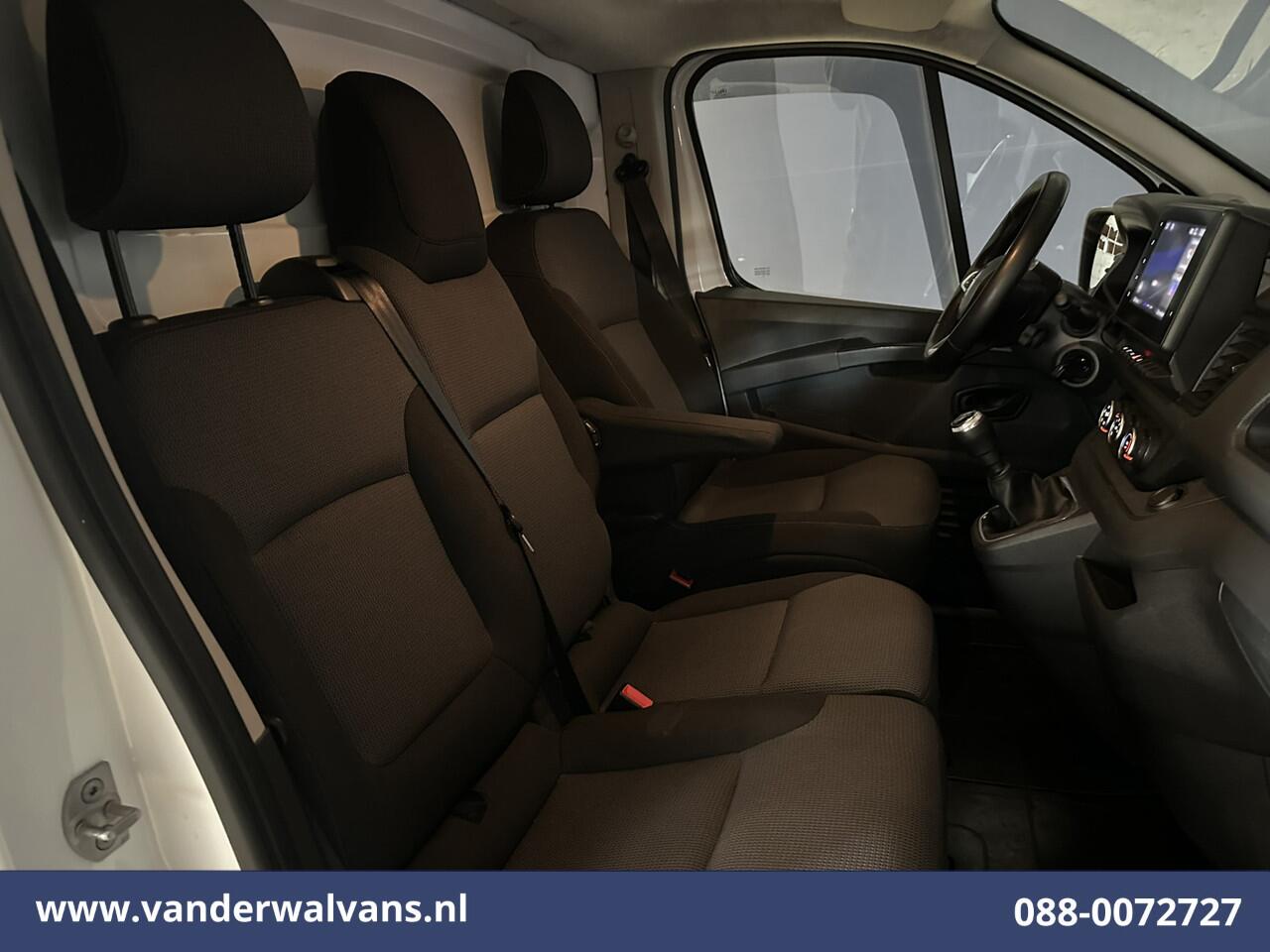 Renault TRAFIC 2.0 dCi 131pk L1H1 Euro6 Airco | LED | Navigatie | LM velgen | Cruisecontrol | 2500kg Trekhaak Parkeersensoren, Sidebars, Bijrijdersbank