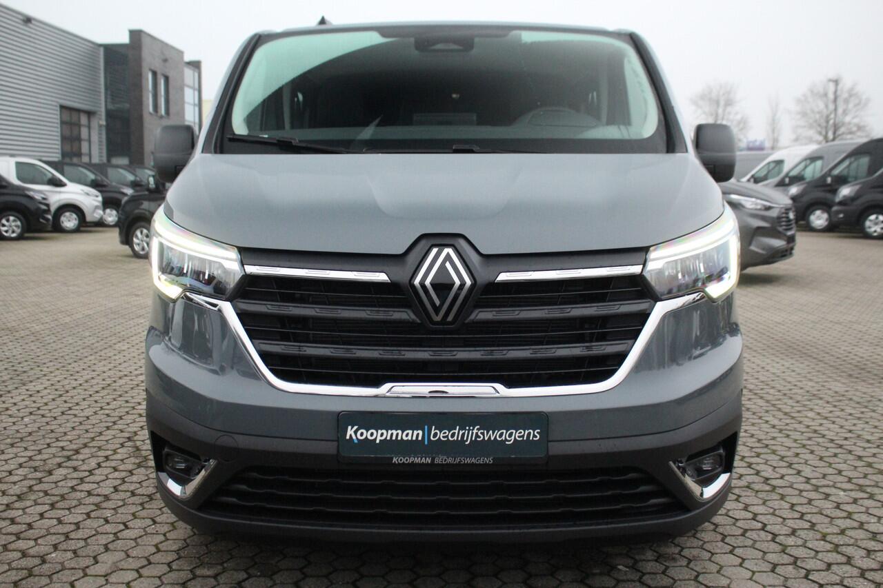 Renault TRAFIC 2.0dCi 150pk T30 L2H1 DC | 6-Zits | Carplay/Android | Camera | Lease 573,- p/m