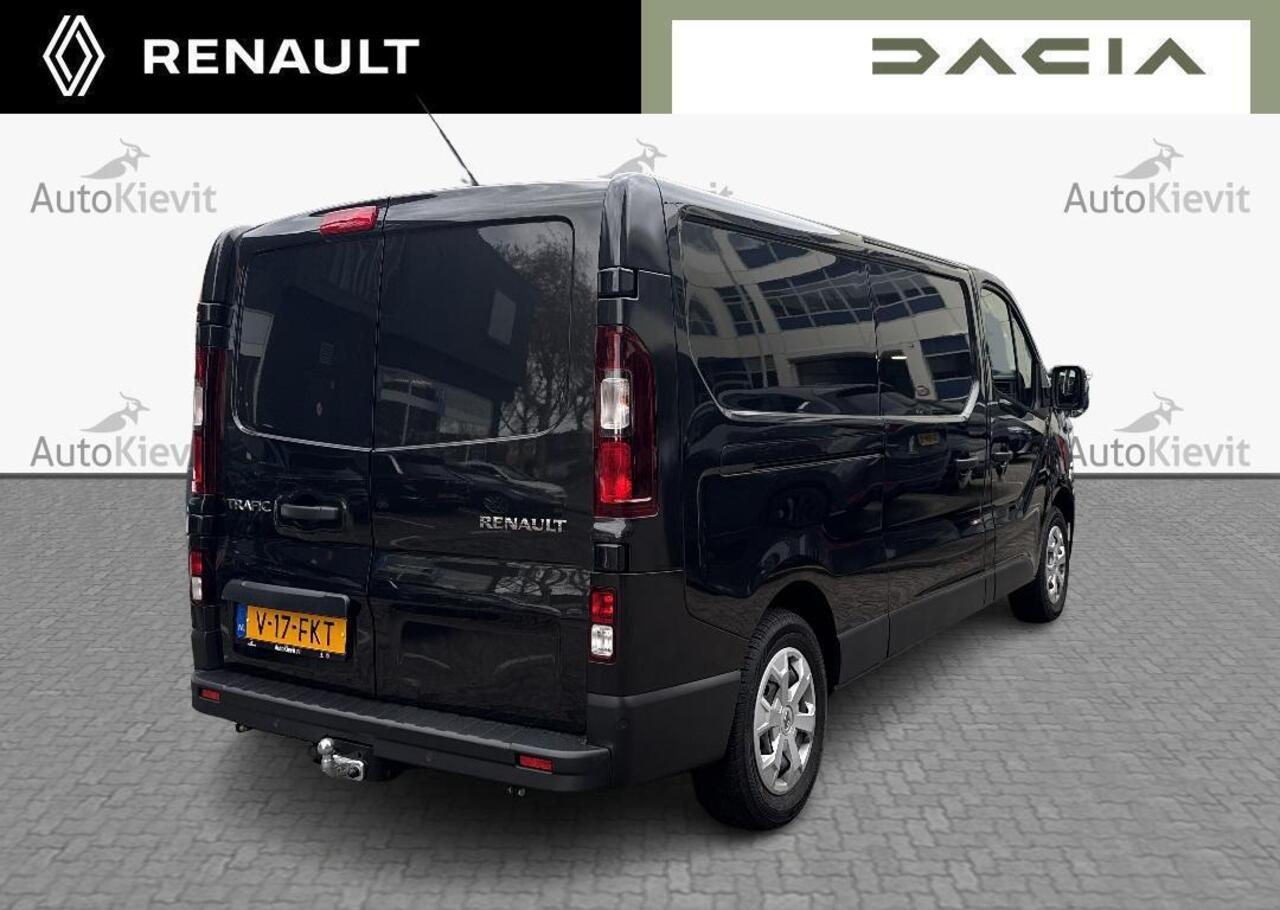 Renault TRAFIC 2.0 dCi 110 T30 L2H1 Work Edition - Demo / Trekhaak / Vierseizoenbanden / Betimmering