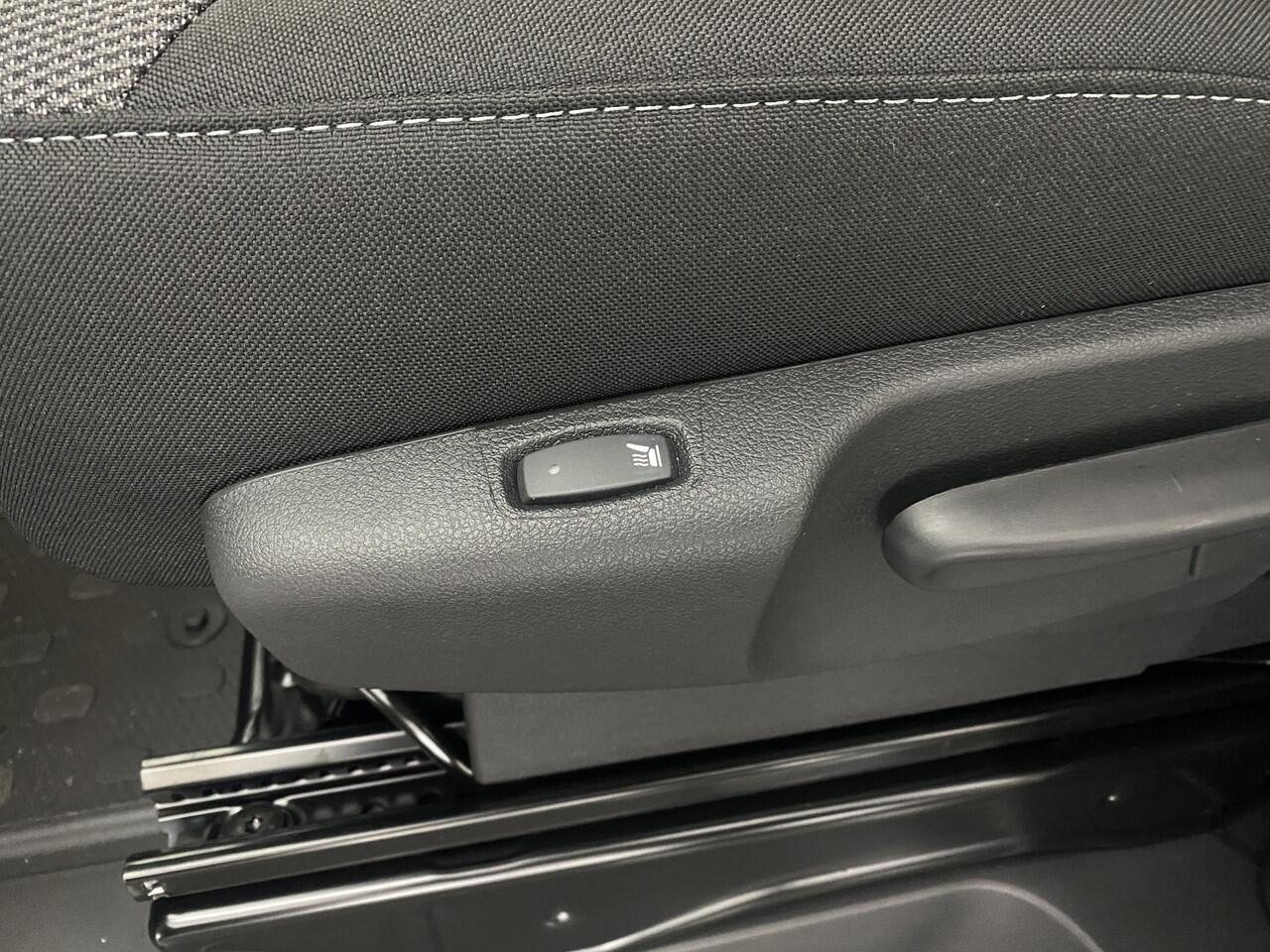 Renault TRAFIC 2.0 Blue dC1 150 T30 L2H1 Automaat | BPM VRIJ!!! | Apple Carplay | Cruise Control | Airco | Trekhaak |