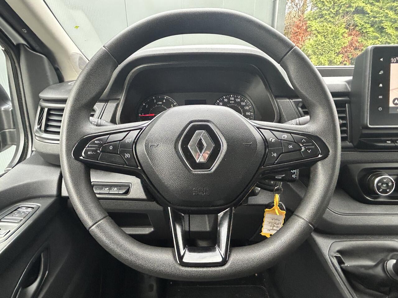 Renault TRAFIC 2.0 dCi / L2H1 / DUBBEL CABINE / 6-PERSOONS DUBBELE CABINE / AIRCO / CRUISE / NAVI / BLUETOOTH / PDC