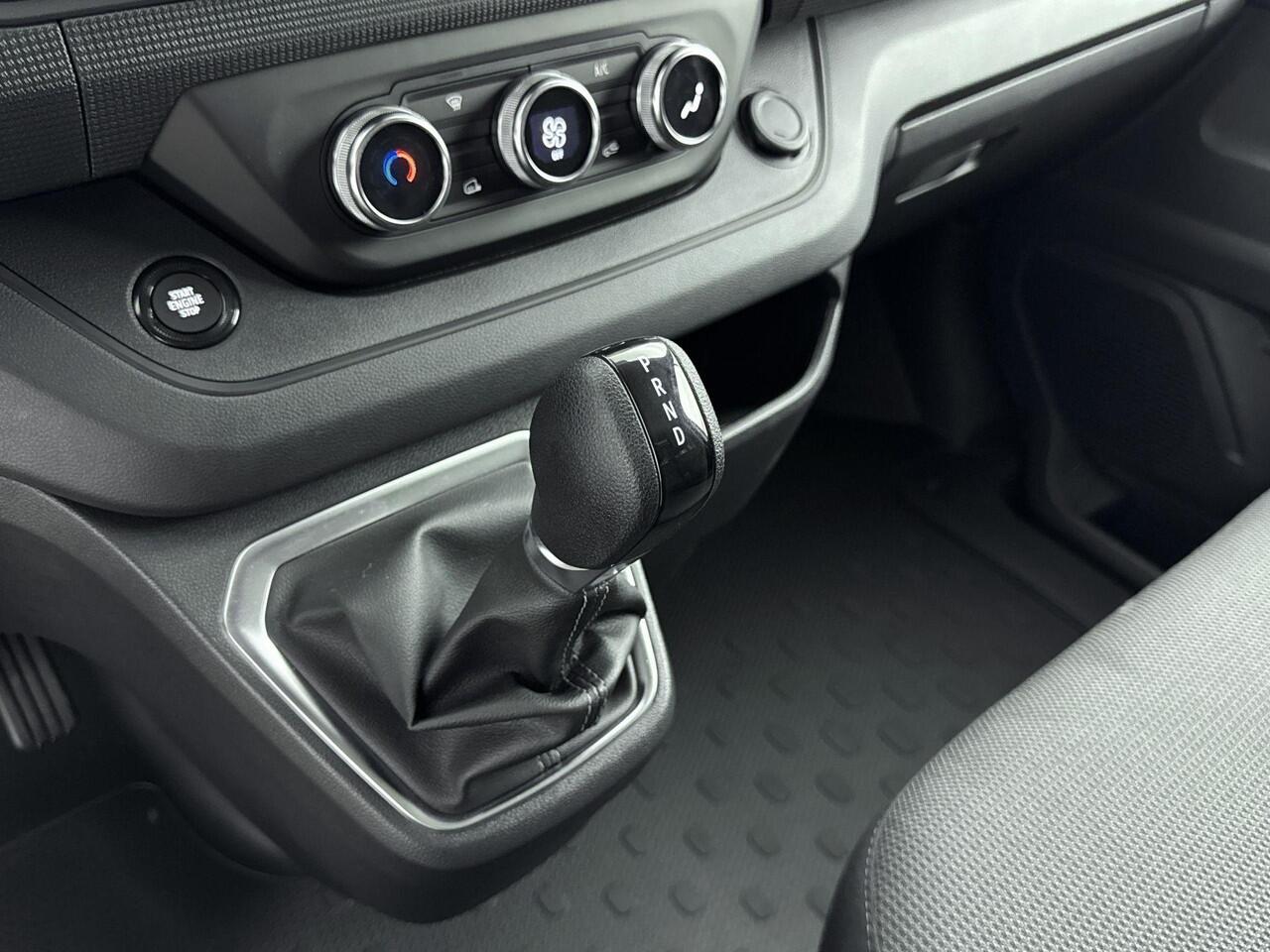 Renault TRAFIC E-Tech T29 L2H1 Comfort 52 kWh | NIEUW | Keyless | Achteruitrijcamera + parkeersensoren | Navigatie | Apple-carplay/ Android-auto