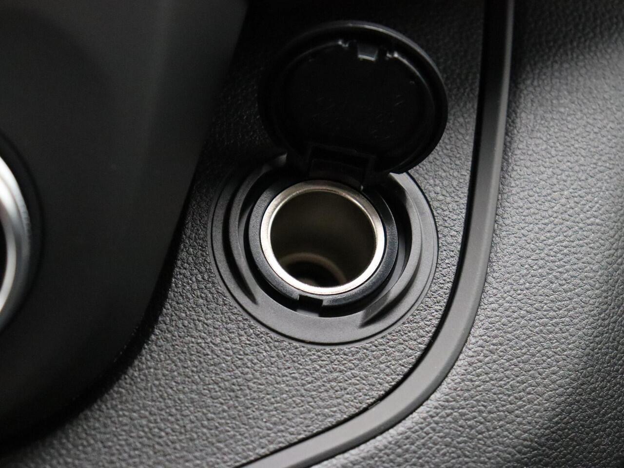 Renault TRAFIC E-Tech T29 L2H1 Advance 52 kWh 100% Electric Vraag naar de tijdelijke financieringsvoorwaarden!