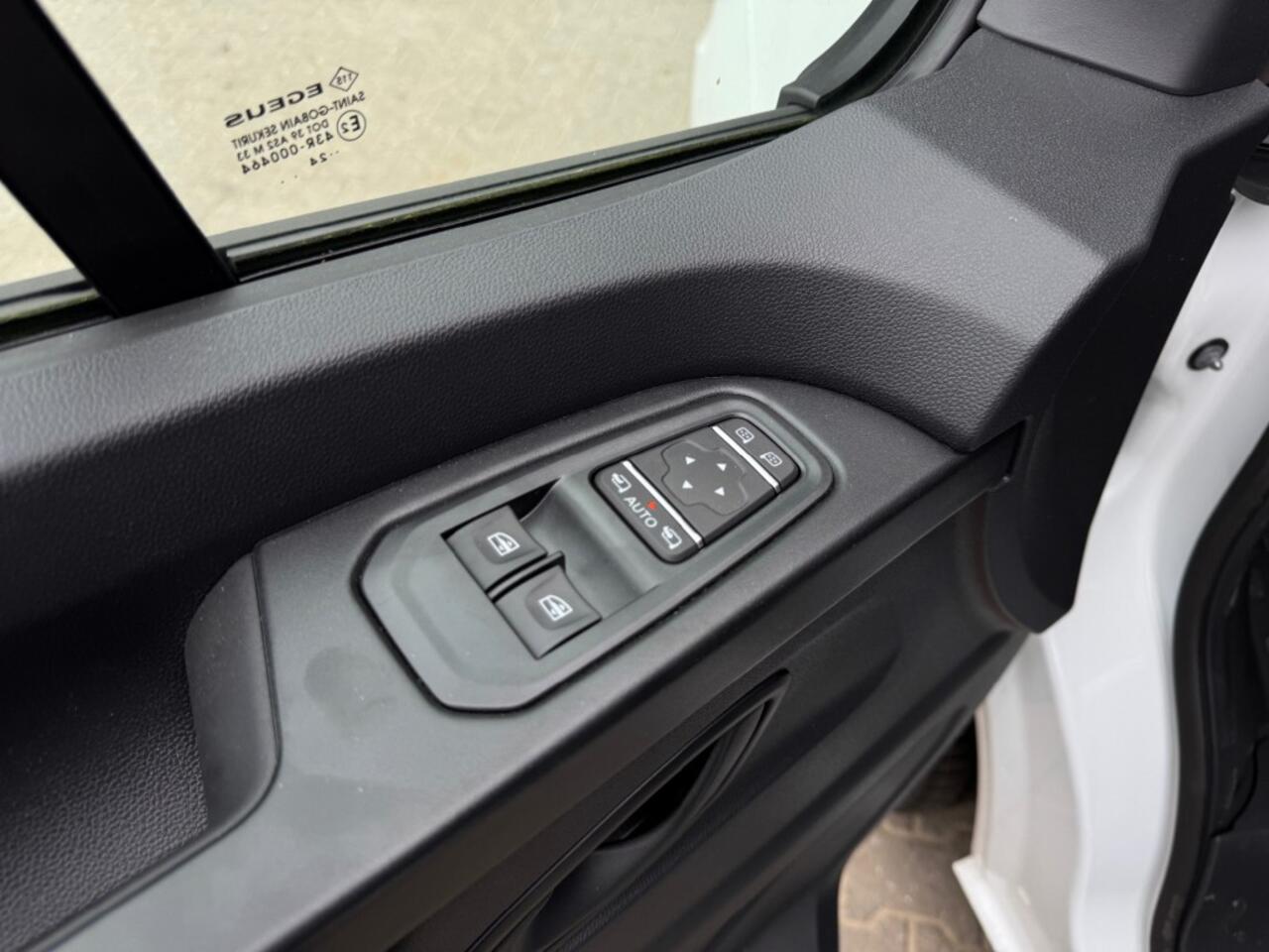 Renault TRAFIC 2.0 D 130pk L1H1 Koelwagen - koelen/vriezen/stand by 230V - camera