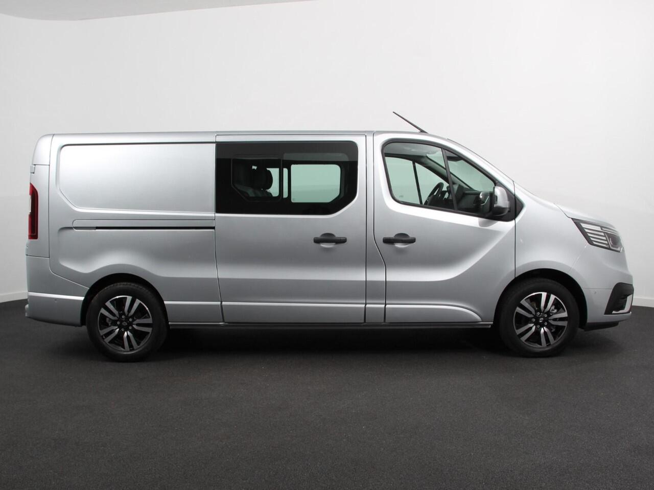 Renault TRAFIC 2.0 150PK Automaat L2H1 Advance Dubbele Cabine Navigatie bluetooth DAB Camera Airco Trekhaak Houten bekleding Lichtmetalen velgen