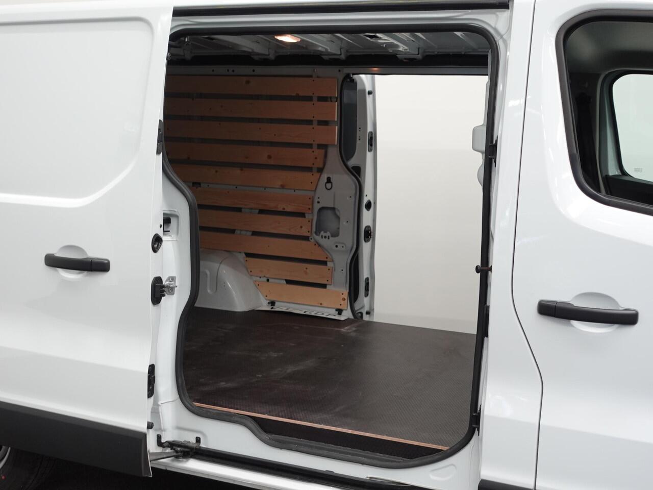 Renault TRAFIC 2.0 Blue dCi 150PK T30 L2H1 Advance BPM VRIJ! Airco Bluetooth Camera Cruise Parkeersensoren Trekhaak