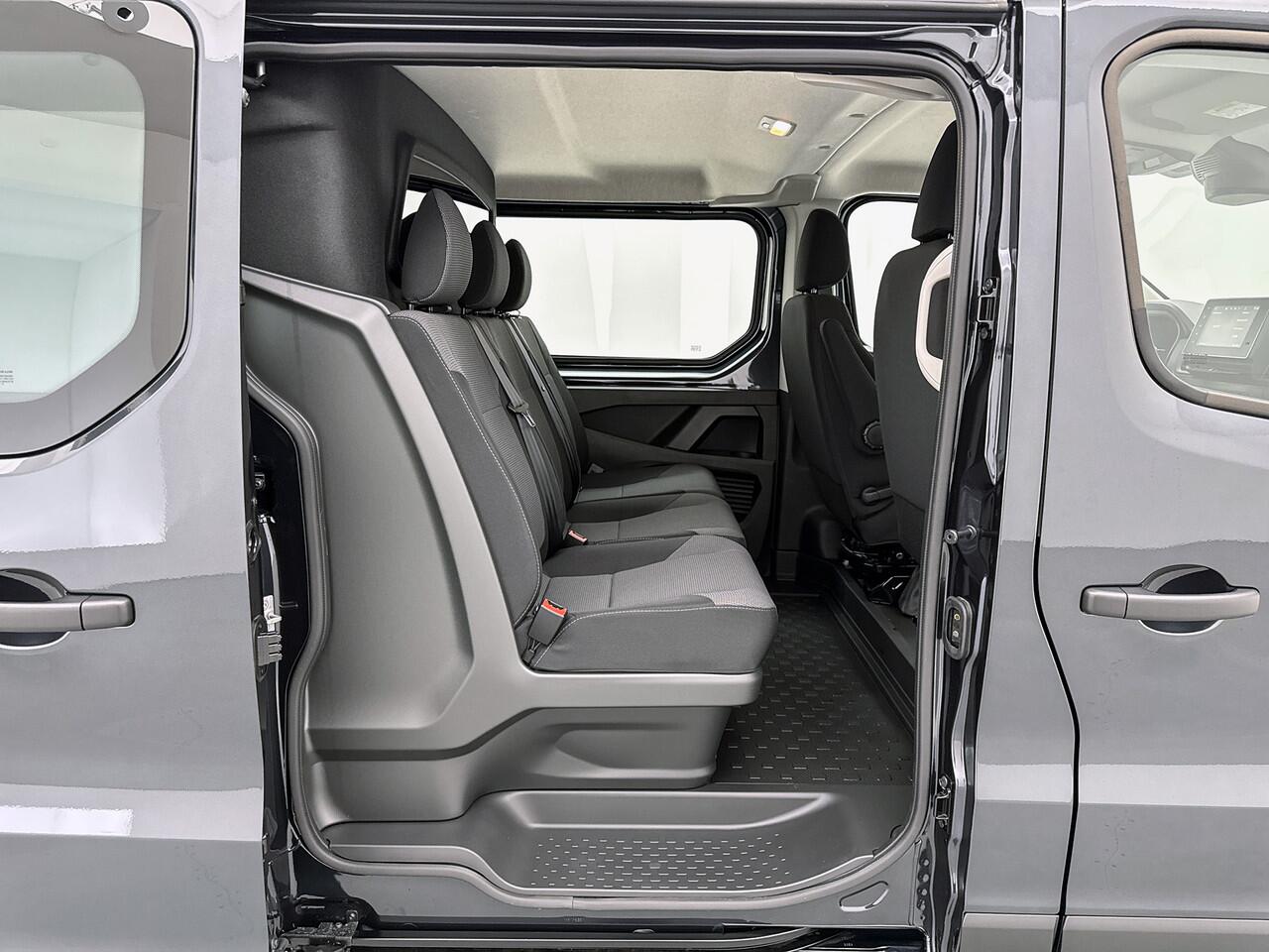 Renault TRAFIC 2.0 Blue dCi 130 T29 L2H1 Advance DC Led Dubbele cabine Trekhaak Camera Lichtmetaal Parkeersensoren Carplay