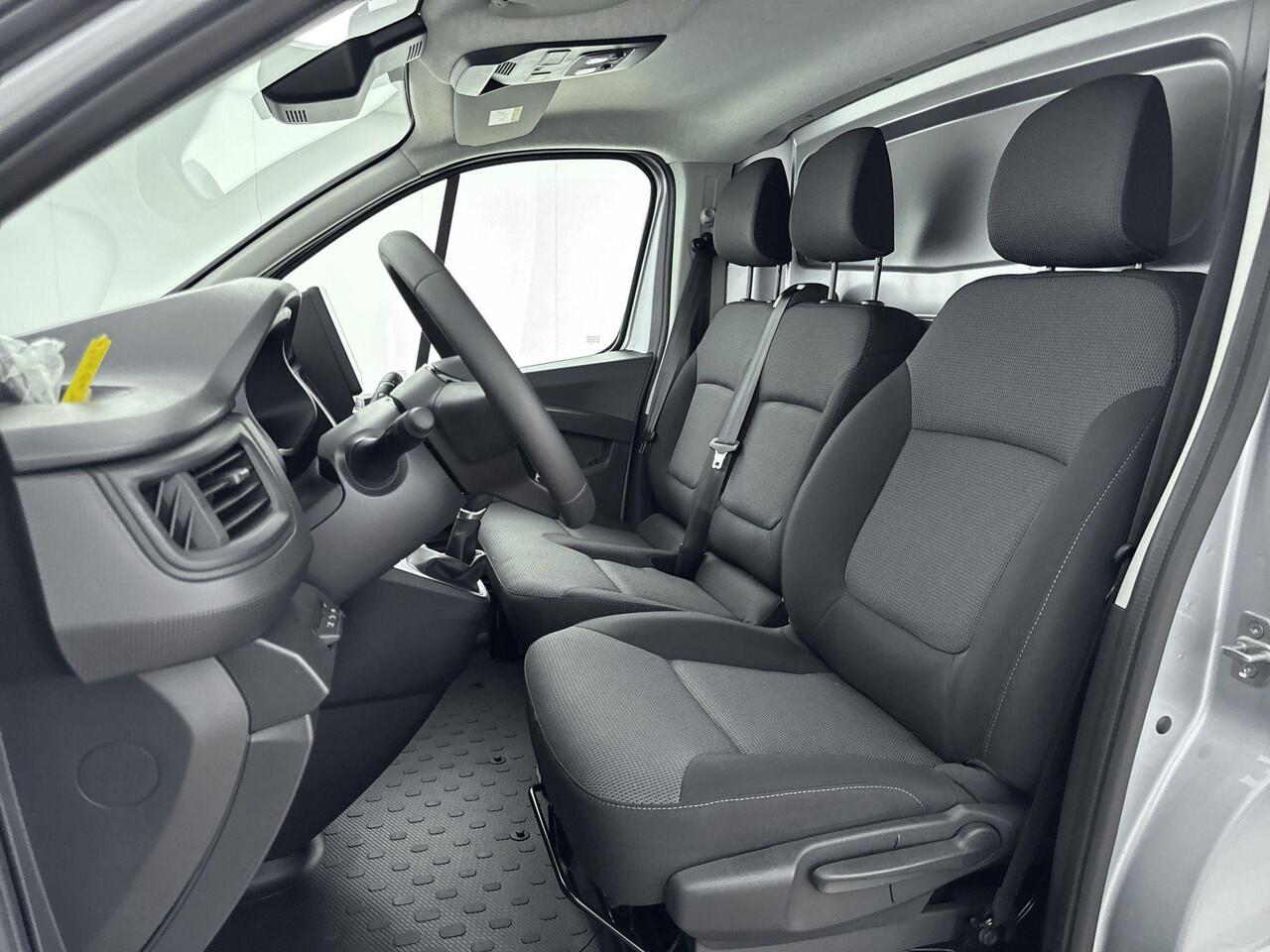 Renault TRAFIC E-Tech T29 L2H1 Comfort 52 kWh 123PK Keyless | Achteruitrijcamera + Parkeersensoren | Navigatie | Apple CarPlay & Android Auto