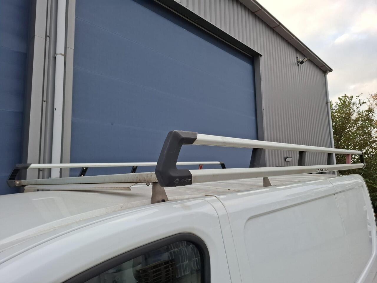 Renault TRAFIC 2.0 dCi 145 T27 L1H1 Comfort AUTOMAAT / CRUISE CONTROLE / NAVI / CAMERA / 3 ZITS / IMPERIAL