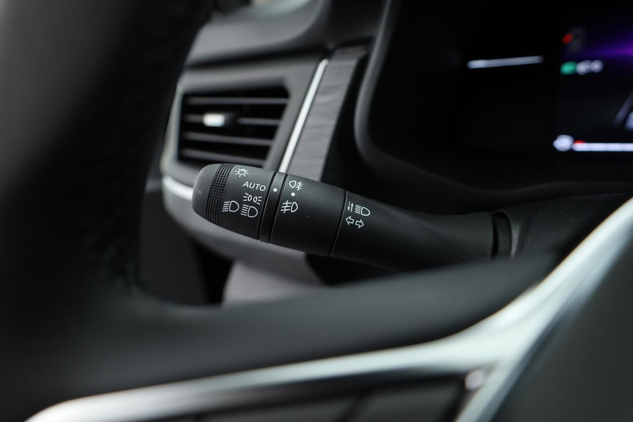 Renault TRAFIC 2.0 Blue-170pk-Automaat L2H1 Extra | Dubb.Cab. | 6 pers. | BLACK EDITION | Camera | Cruise | Navi | Voorraad | BPM Vrij