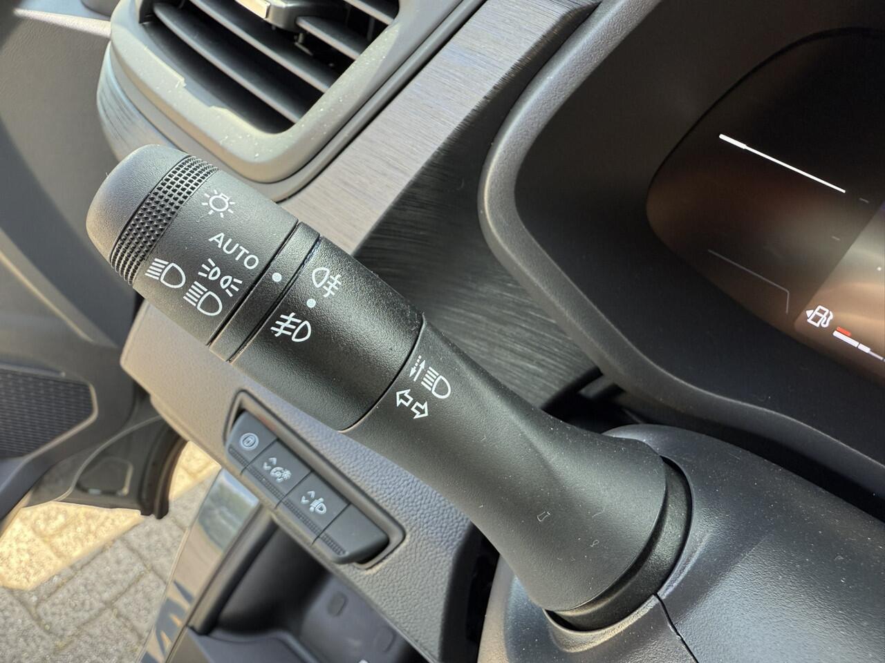 Renault TRAFIC 2.0 Blue dC1 150 EDC T30 L2H1 Advance