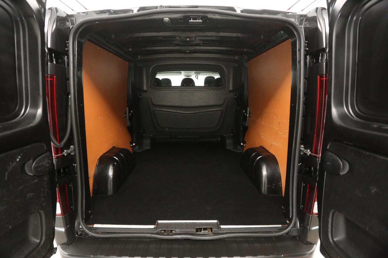 Renault TRAFIC 2.0 dCi T29 L2H1 | Dubbele Cabine | Airco | Cruise | Trekh. | Navi | Parkeersens. | Imperiaal