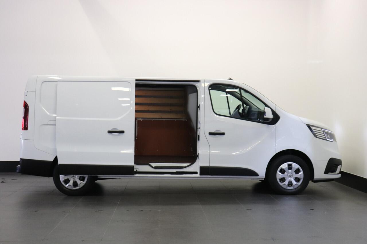 Renault TRAFIC 2.0 dCi 110PK L2 EURO 6 - Airco - Cruise - Trekhaak - ¤23.900,- Excl.