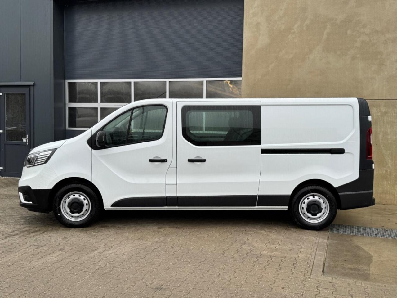Renault TRAFIC 2.0 DCI 150 pk L2 Dub Cab 2x SD - Apple/Android auto