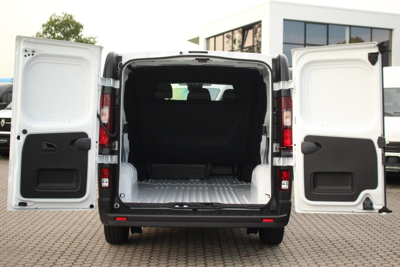 Renault TRAFIC 2.0dCi 150pk T30 L2H1 DC | 6-Zits | Carplay/Android | Camera | Lease 573,- p/m