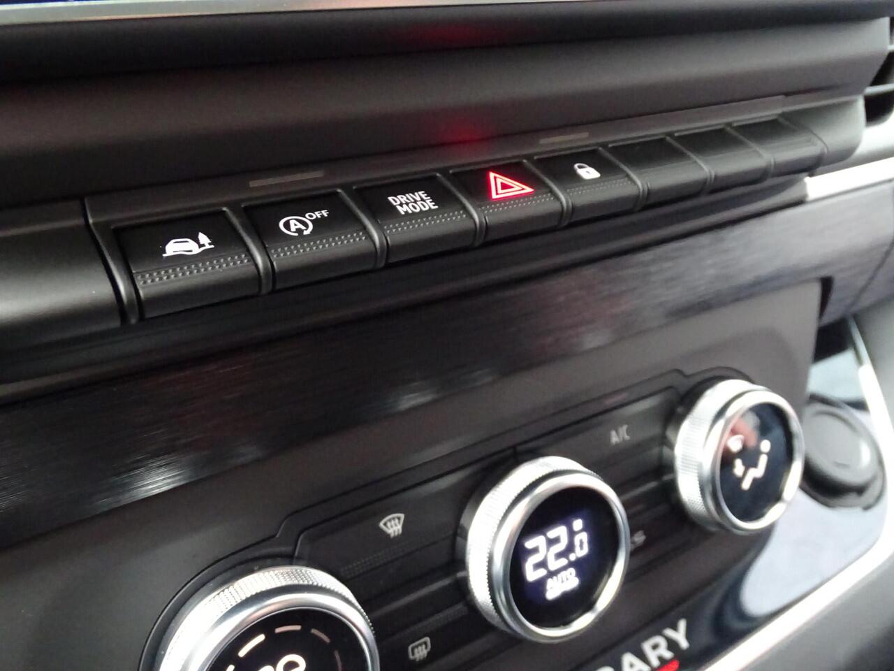 Renault TRAFIC 2.0 Blue dCi 170 T30 L2H1 Extra ANNIVERSARY / DUBBEL CABINE / TREKHAAK / 5-PERSOONS