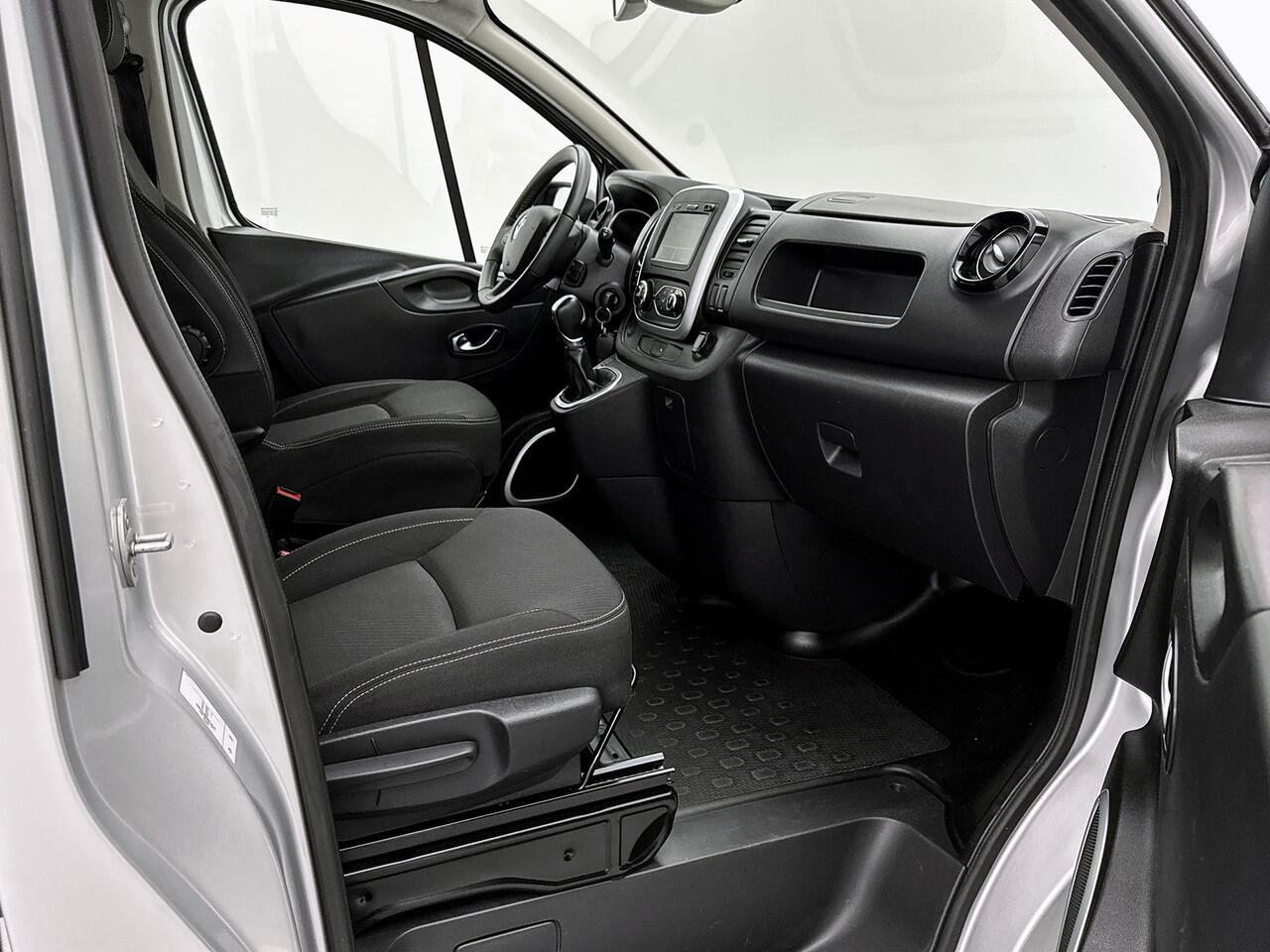 Renault TRAFIC 2.0 dCi 145 T29 L2H1 DC Luxe Dubbele cabine Navigatie Automaat Led koplampen Trekhaak