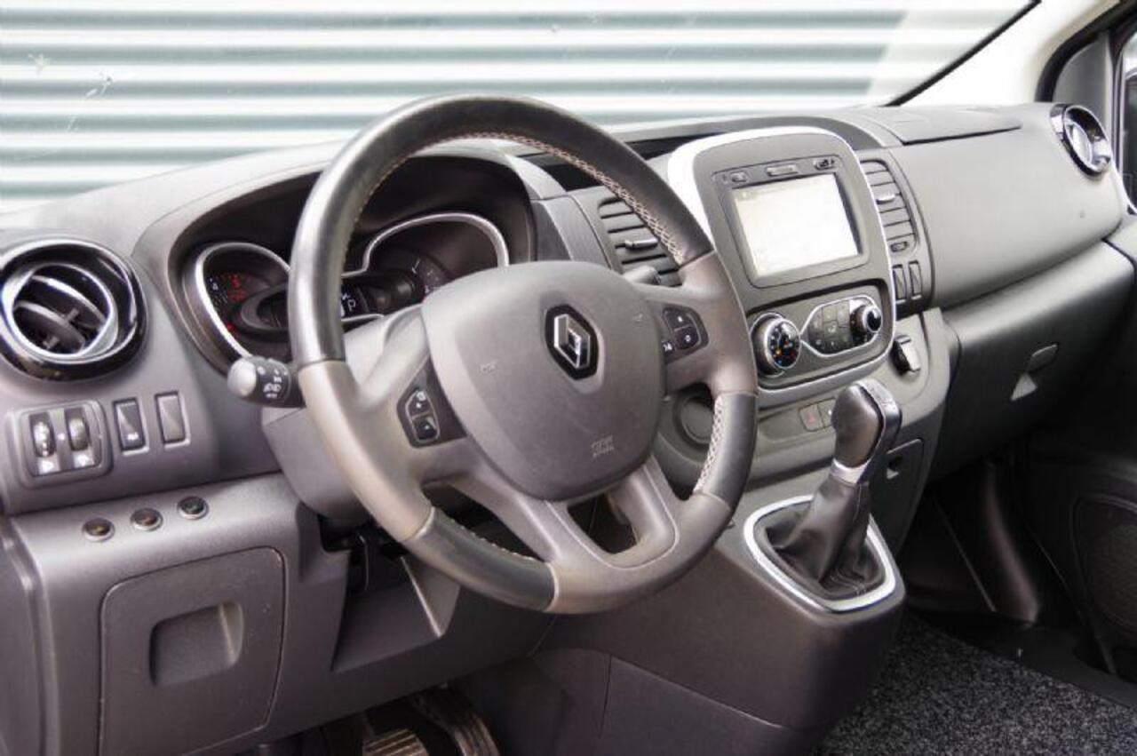 Renault TRAFIC 2.0 dCi SPORT 170PK AUT. LED, 2X SCHUIFDEUR, TREKHAAK, LEDER, CAMERA, NAVI, CRUISE, CLIMA, PARKEERSENSOREN, APPLE CARPLAY