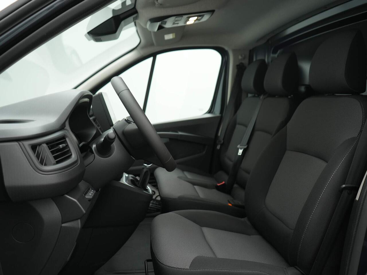 Renault TRAFIC E-Tech T29 L2H1 Comfort 52 kWh Betimmering Navigatie