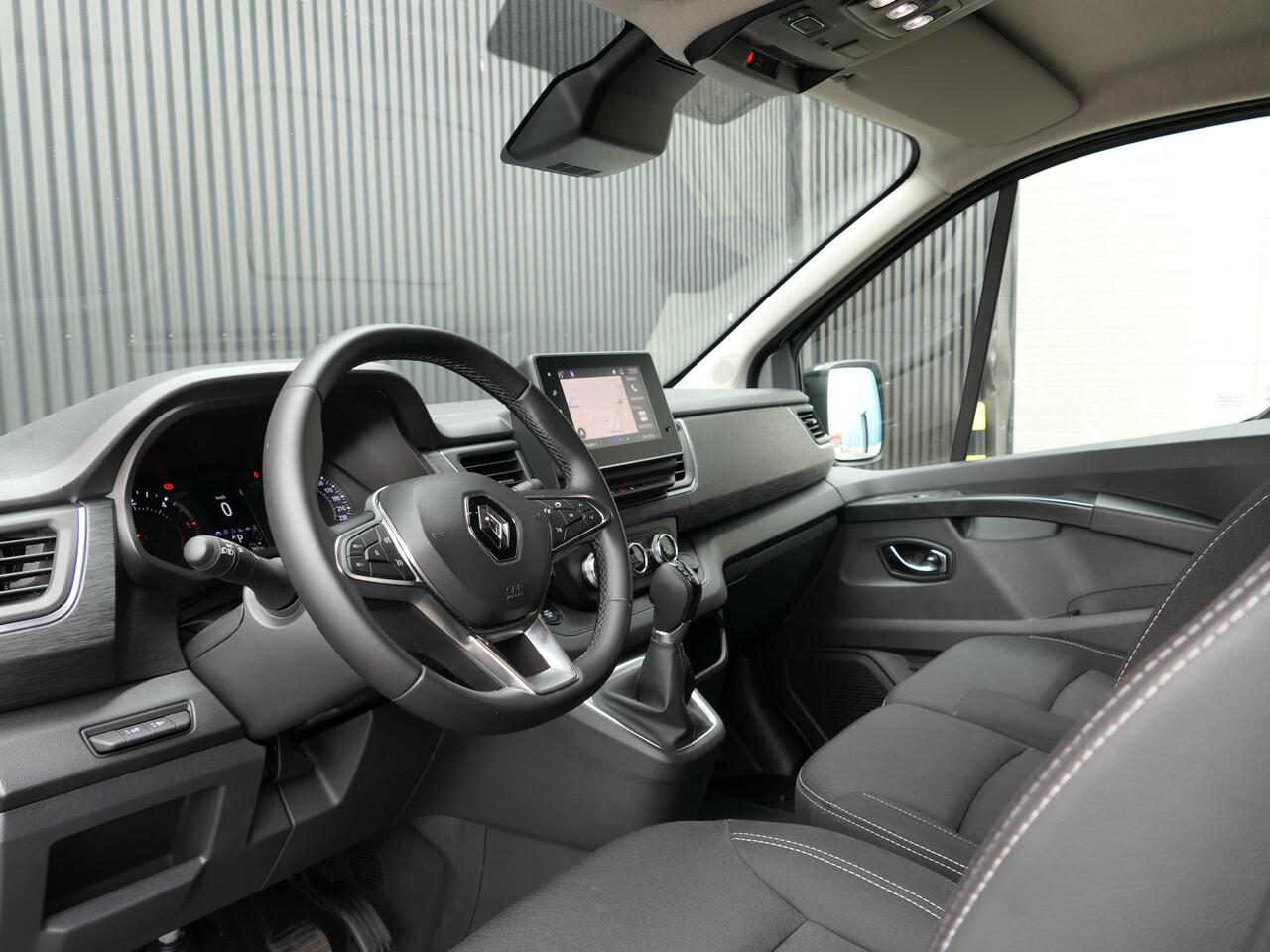 Renault TRAFIC 2.0 dCi 150 T30 L2H1 Luxe *AUTOMAAT* - Trekhaak, cruise, sensor v+a, camera