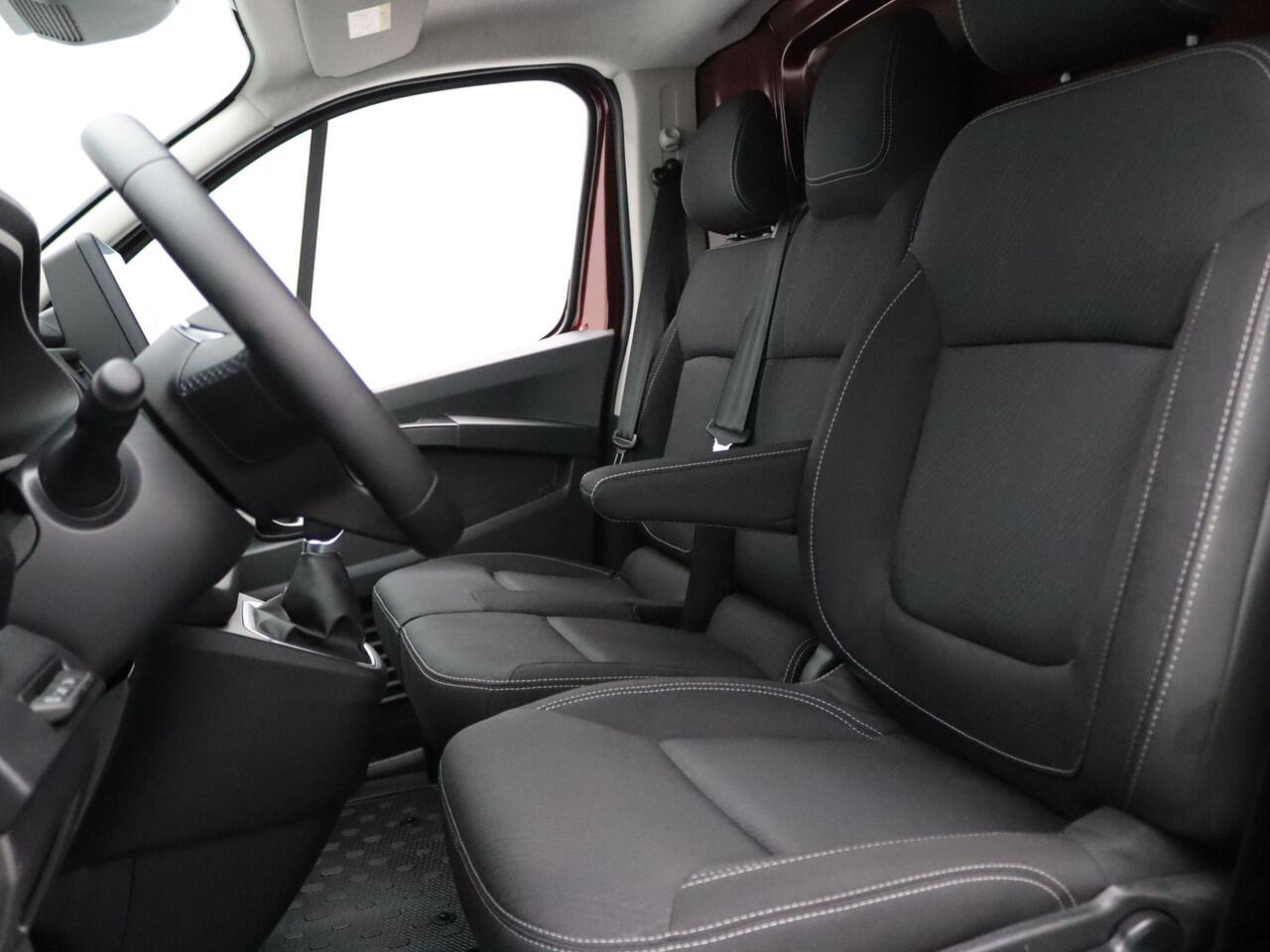 Renault TRAFIC 2.0 Blue dC1 150 EDC T30 L2H1 Extra NIEUW BPM VRIJ!! | Camera | Cruise | Parkeersens. v+a | Stoelverw.