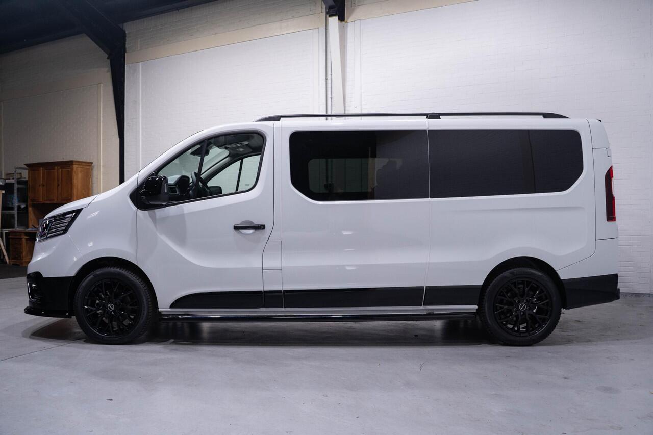 Renault TRAFIC 2.0 dCi 150 pk Dubbel Cabine Black Style Navi Camera, 18" LMV, Spoiler V+A, LED Koplampen, Keyless Entry, BPM Vrij, 6-Zits