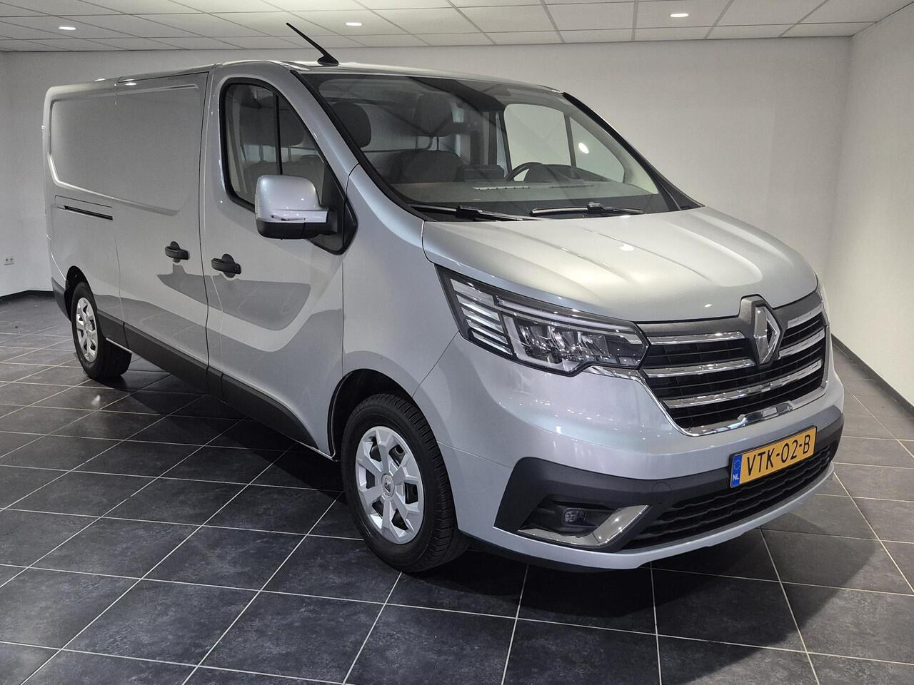 Renault TRAFIC 2.0 dCi 130 T30 L2H1 Work Edition | Laadruimte betimmering | Navigatie | 2 Schuifdeuren
