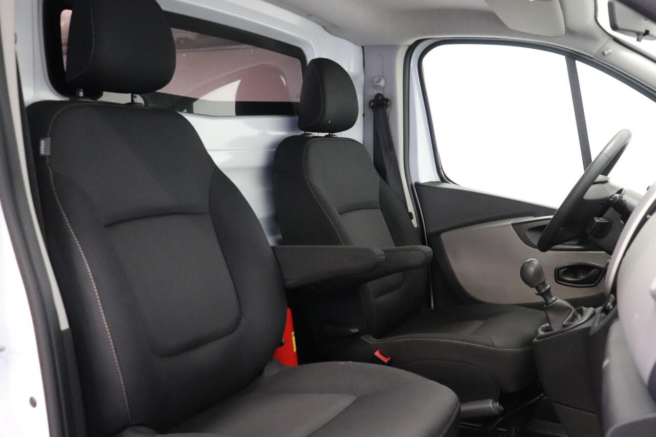 Renault TRAFIC 1.6 dCi EURO 6 - Airco - Cruise - Navi - ¤ 11.950,- Excl.