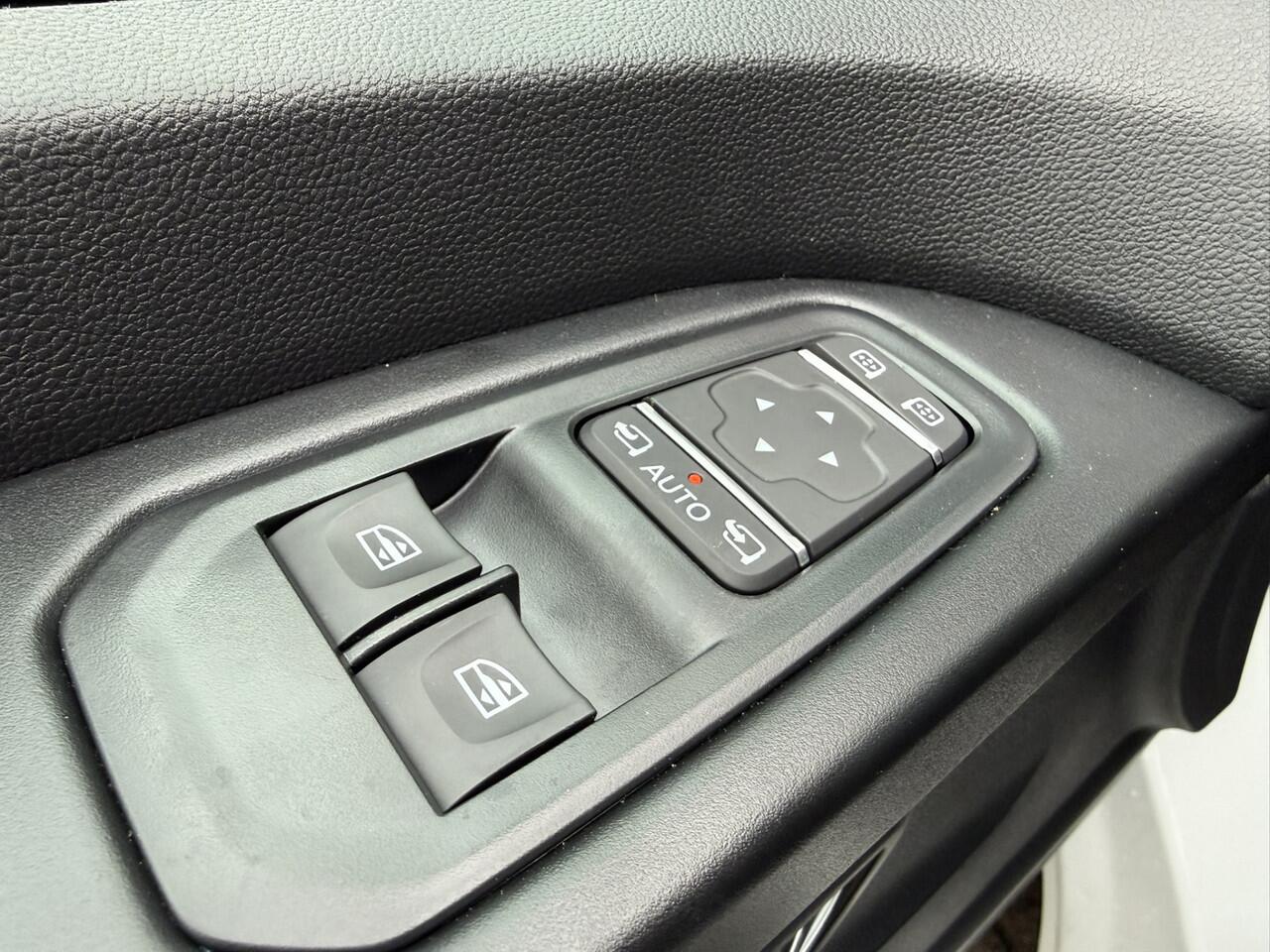 Renault TRAFIC 2.0 dCi 170 T29 L2H1 COMFORT Handgeschakeld BPM VRIJ