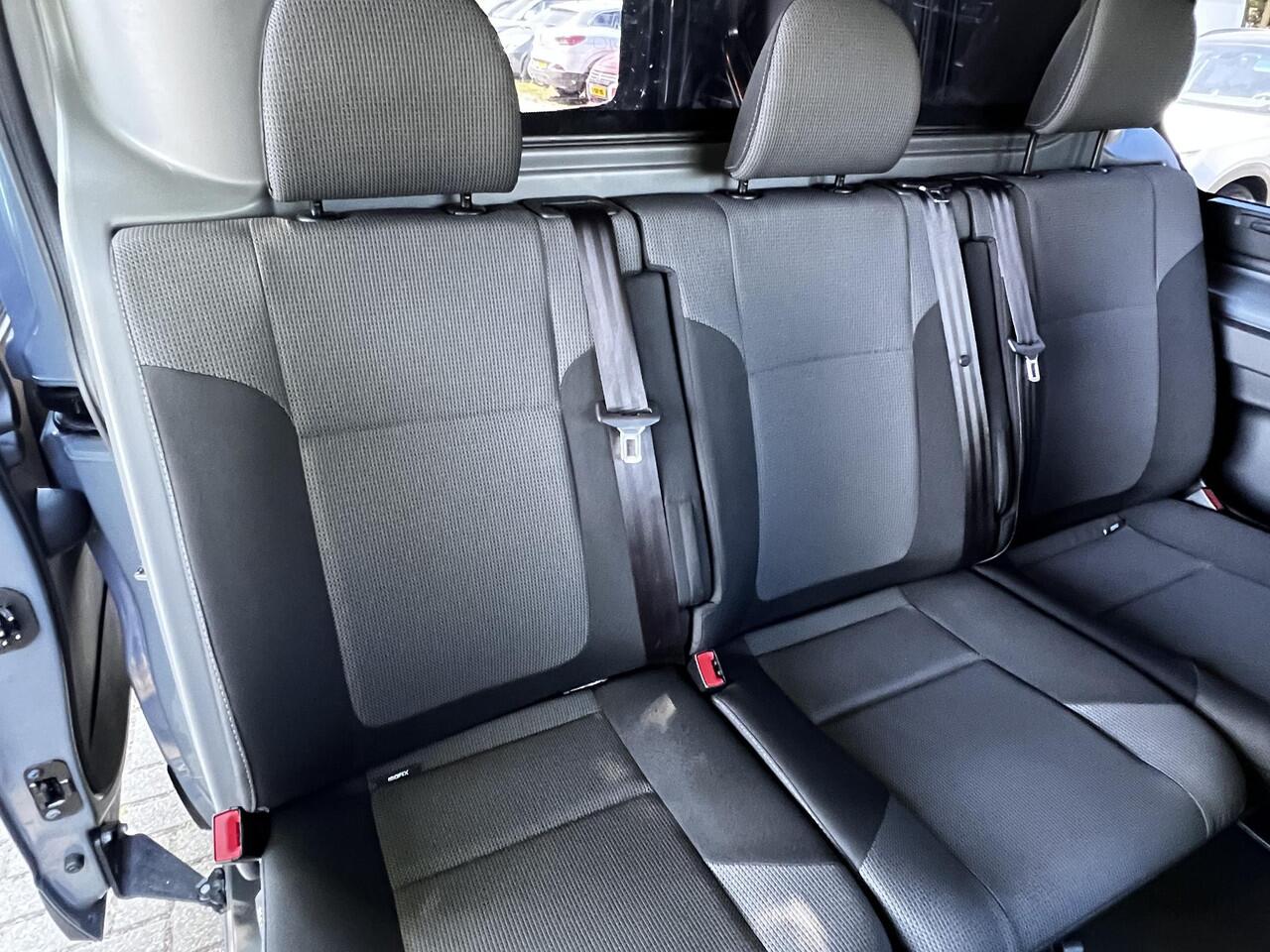 Renault TRAFIC 2.0 dCi 120 T29 L2H1 DC Work Edition 5 persoons / Dealer onderhouden / Trekhaak 2.000kg / Dubbel Cabine / Airco / Getinte ruiten / 17" LM wielen / Stoelverwarming /